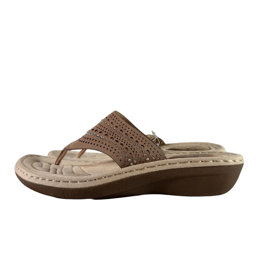 Cliffs by White Mountain Comate Tan Flip Flop Wedge Sandals Women's Size 9.5M